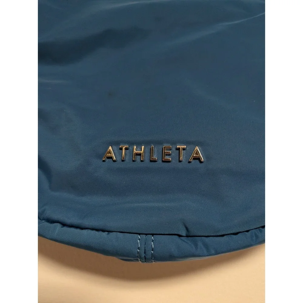 Athleta Women Blue All About Crossbody Bag Crescent Nylon Zip One Size‎
